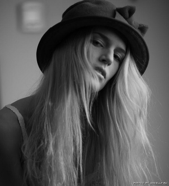 ���������� Laura Peltre