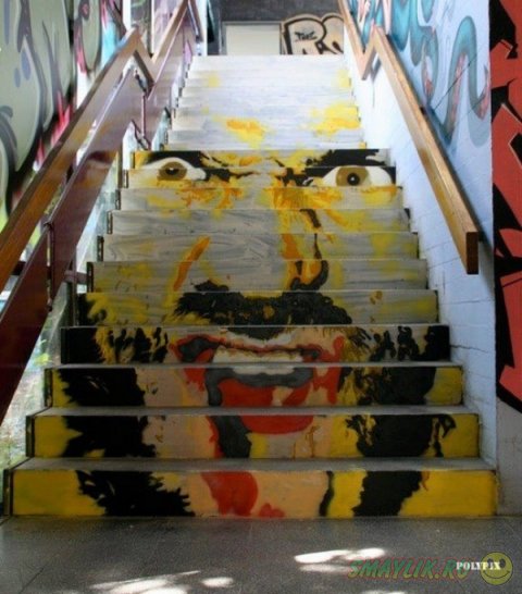 Стрит-арт на лестницах