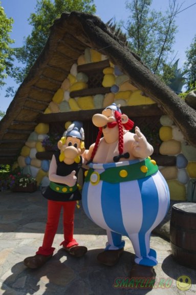 Парк развлечений Asterix в окрестностях Парижа 