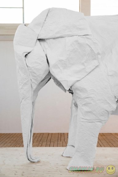 Белый слон из листа бумаги