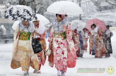 В Японии отметили День Совершеннолетия 