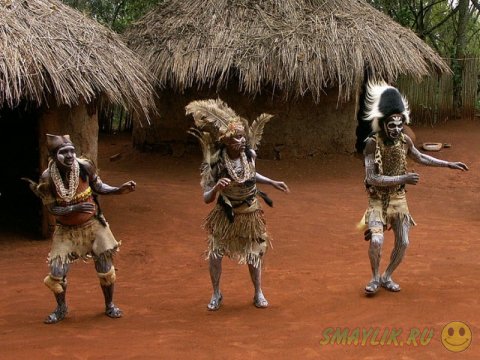 Яркие краски племени "Кикуйю" 