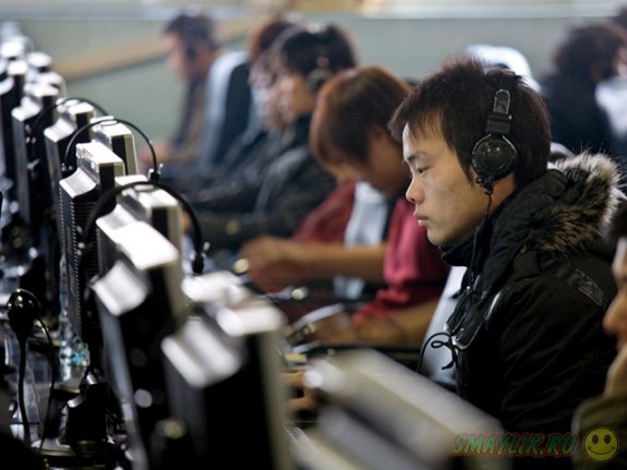 Житель Китая прожил шесть лет в интернет-кафе