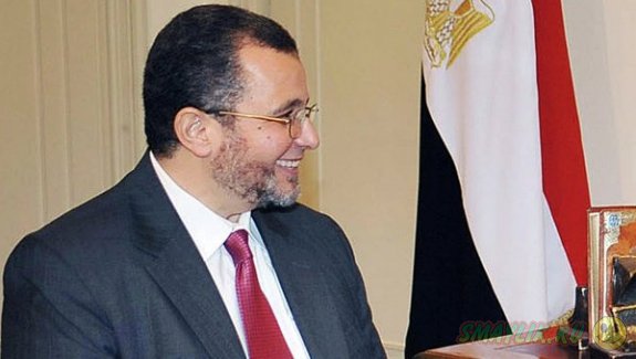 Премьер Египта "поделился" в соцсетях своими достижениями  в игре "Деревня смурфиков"