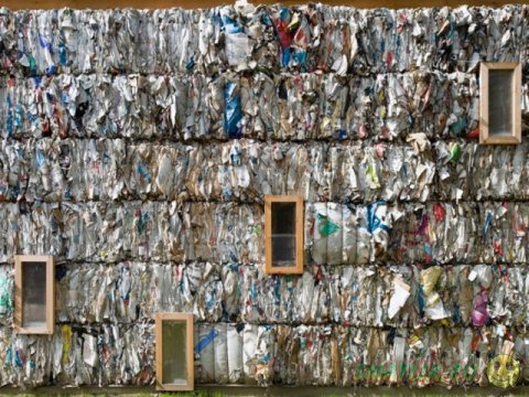 В Германии "вырос" дом из бумажных кубиков