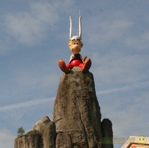 Парк развлечений Asterix в окрестностях Парижа 