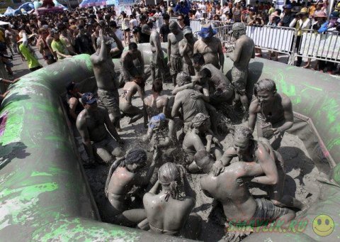 Фестиваль грязи в Южной Корее 