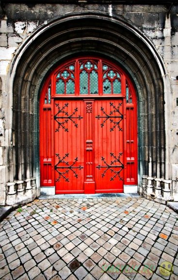 Красочные узоры входных дверей из разных уголков мира