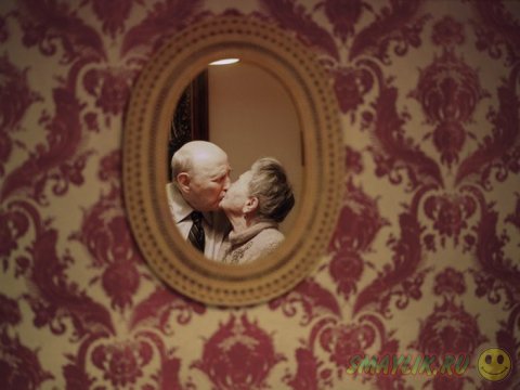 Нежные чувства супружеских пар, женатых на протяжении более 50 лет